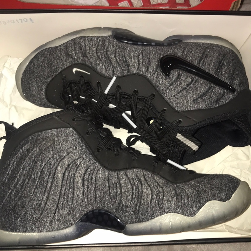 I'm selling shoes worn only twice - Picture 2 of 4